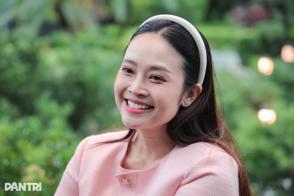 Chồng kém 5 tuổi nuông chiều MC Thùy Linh, nói về hôn nhân trái dấu - 5