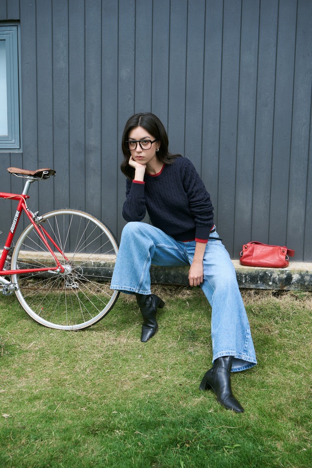 Quần ống rộng, quần jeans phối áo dệt kim tôn vẻ nữ tính, mềm mại của nàng - Ảnh 6.