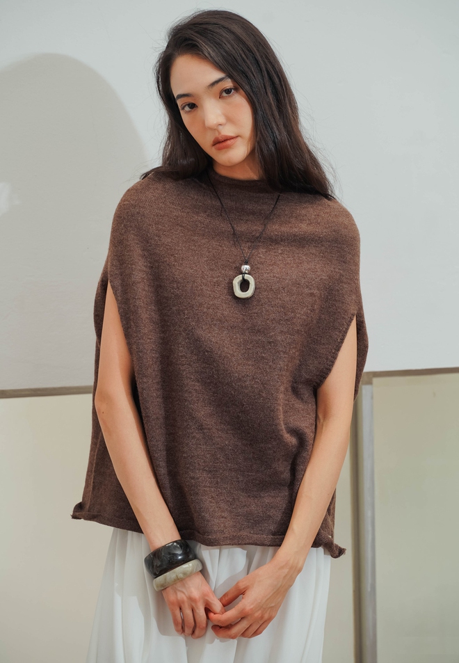 Quần ống rộng, quần jeans phối áo dệt kim tôn vẻ nữ tính, mềm mại của nàng - Ảnh 8.