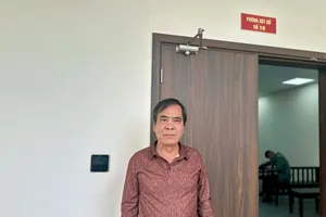 Hoãn phiên tòa vụ cựu sinh viên kiện trường đại học đòi bồi thường hơn 40 tỉ đồng