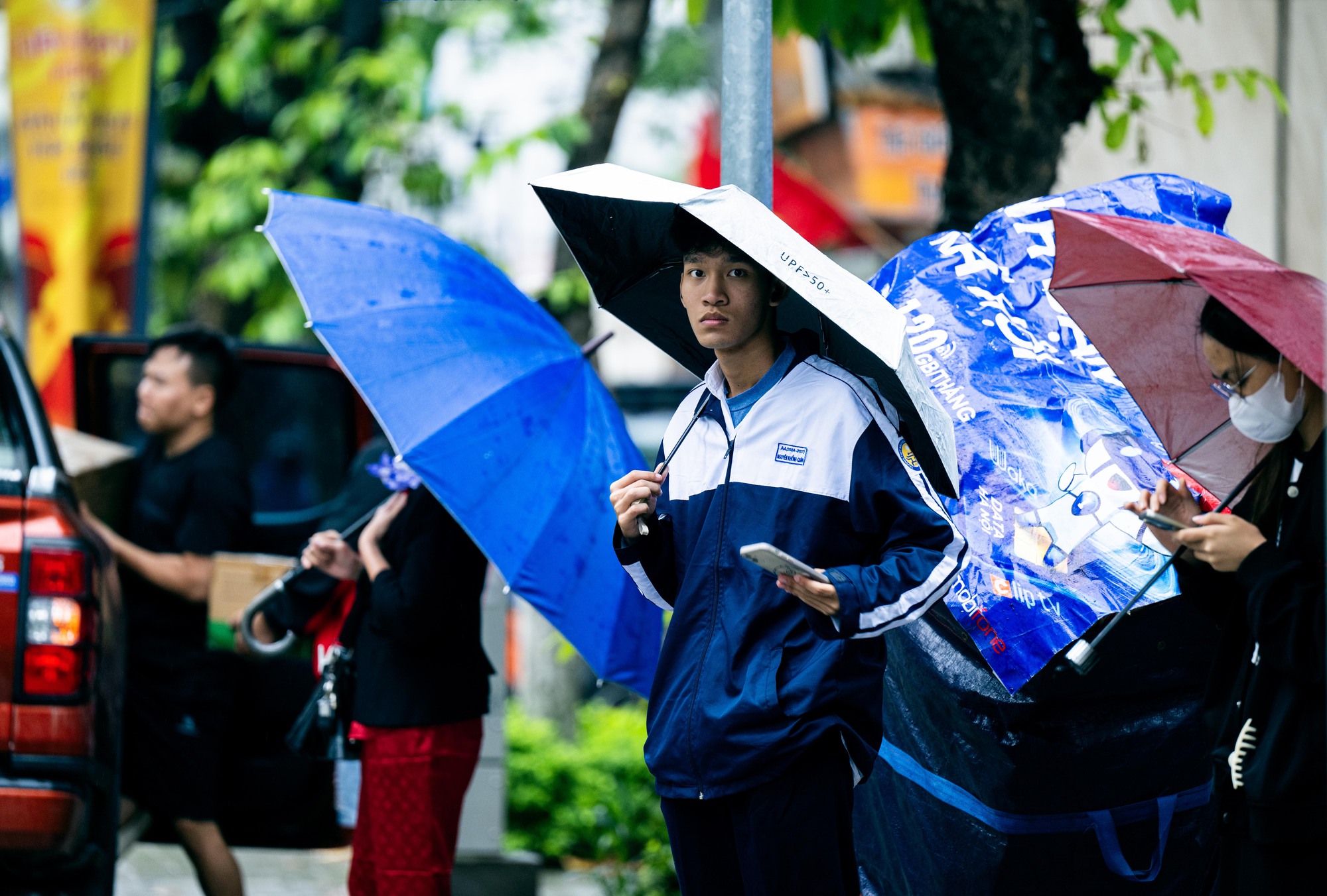 Hà Nội thật khác trong ngày rét nhất từ đầu Đông
- Ảnh 11.