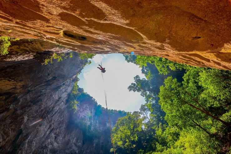 Những điều huyền bí, thú vị được phát hiện khi khám phá hố sụt sâu nhất Việt Nam - 4