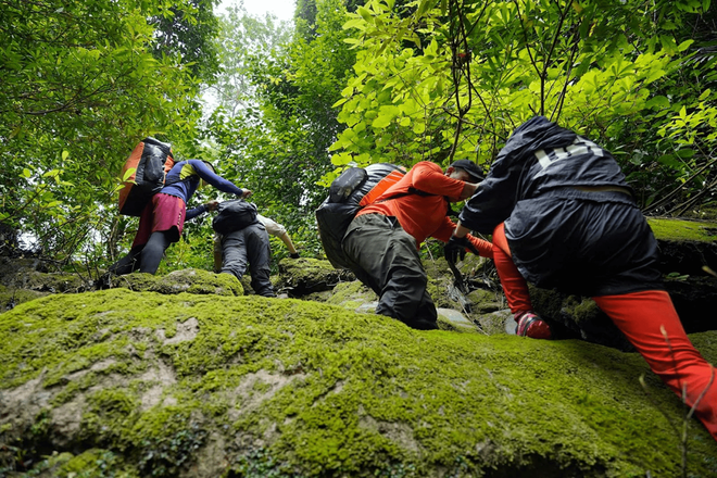Những điều huyền bí, thú vị được phát hiện khi khám phá hố sụt sâu nhất Việt Nam - 6