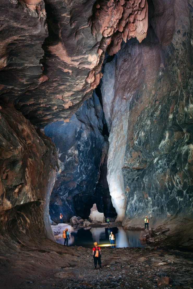 Những điều huyền bí, thú vị được phát hiện khi khám phá hố sụt sâu nhất Việt Nam - 13