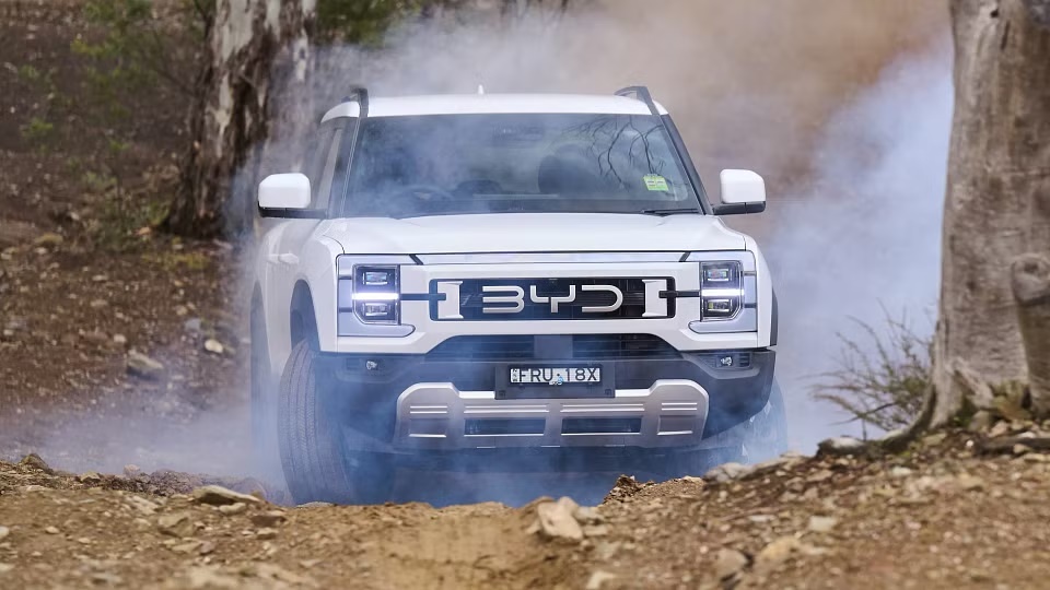 Mitsubishi Triton - Ảnh 4.