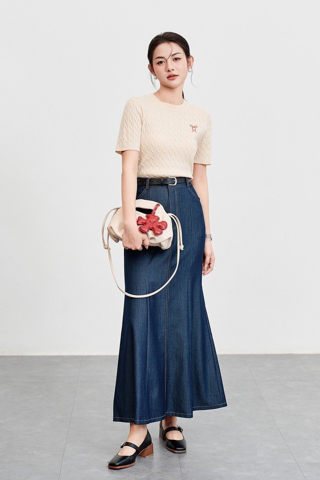 Chân váy đuôi cá denim bắt trọn từng khoảnh khắc thanh lịch - Ảnh 5.