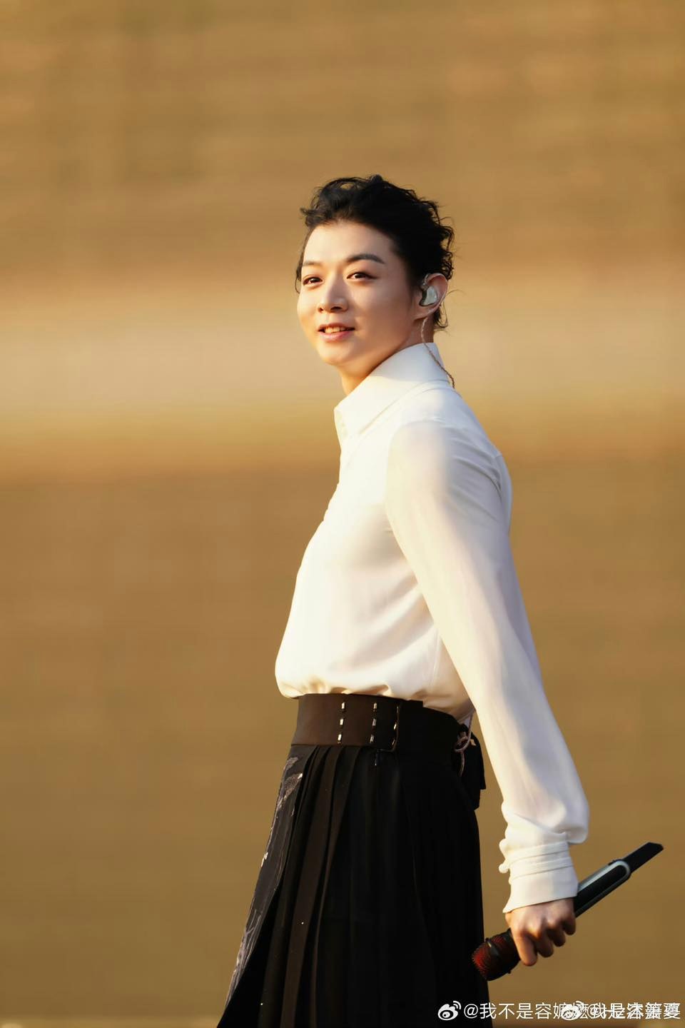 1763460821 618 Go lenh cam song 1 Anh Tai doi tu be