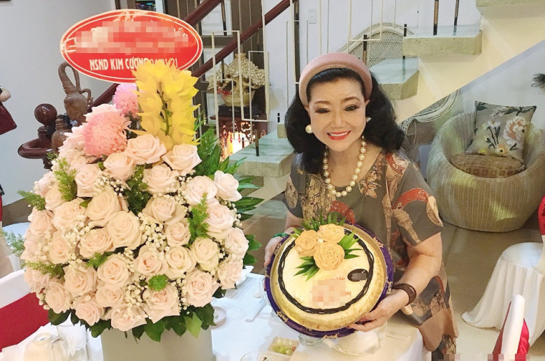 Bên trong căn nhà của NSND Kim Cương.