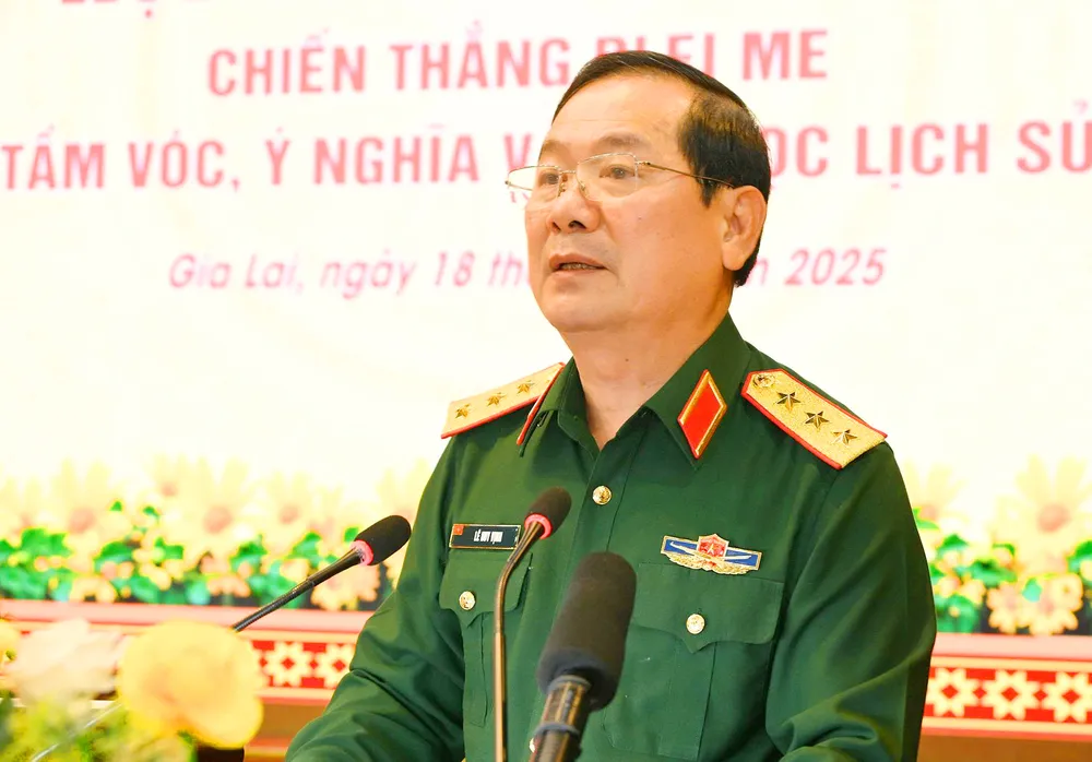Thượng tướng, TS Lê Huy Vịnh. Hoi-thao-chien-dich-Plei-me-2.jpg