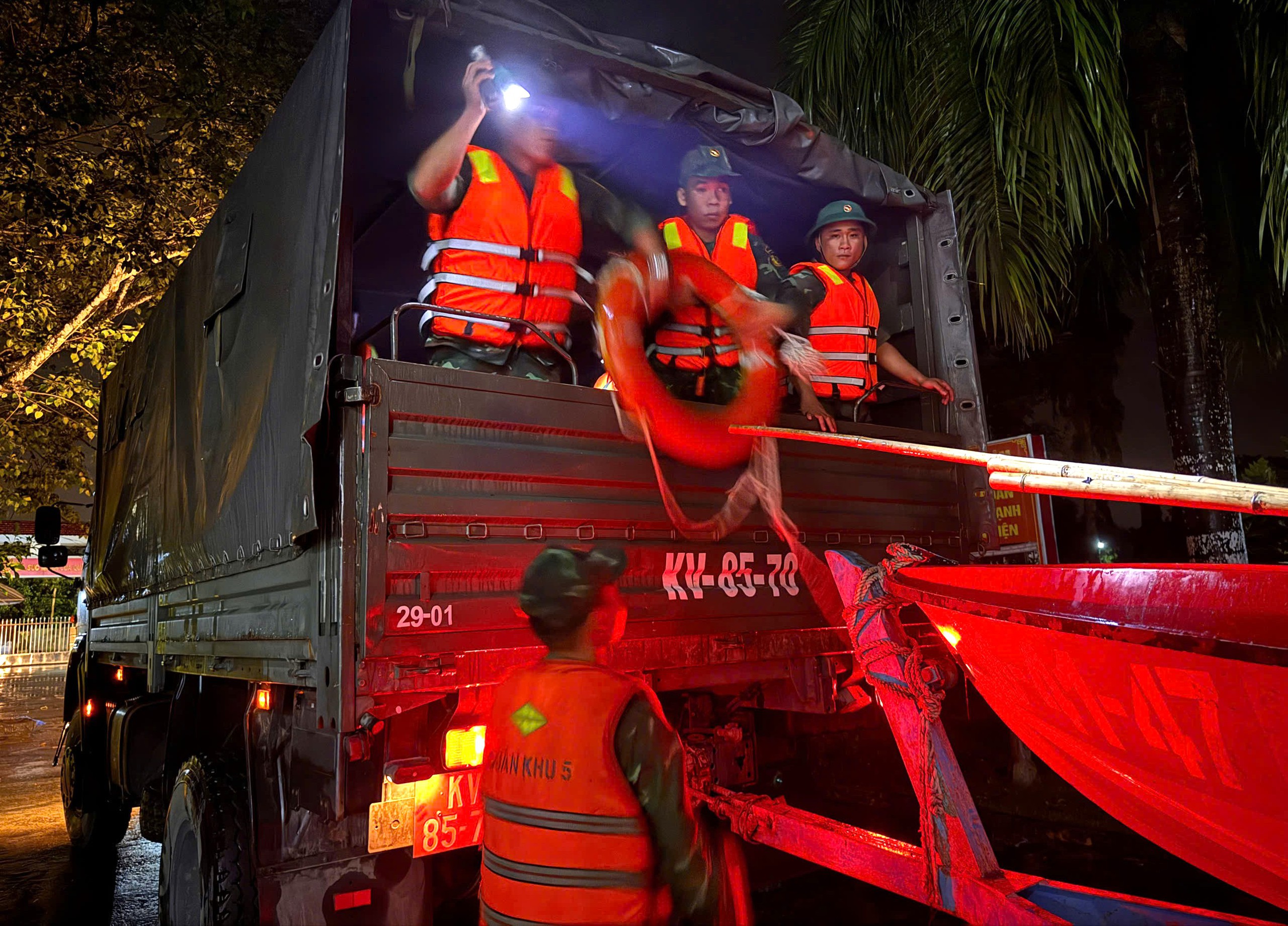 Khánh Hòa - Ảnh 2.