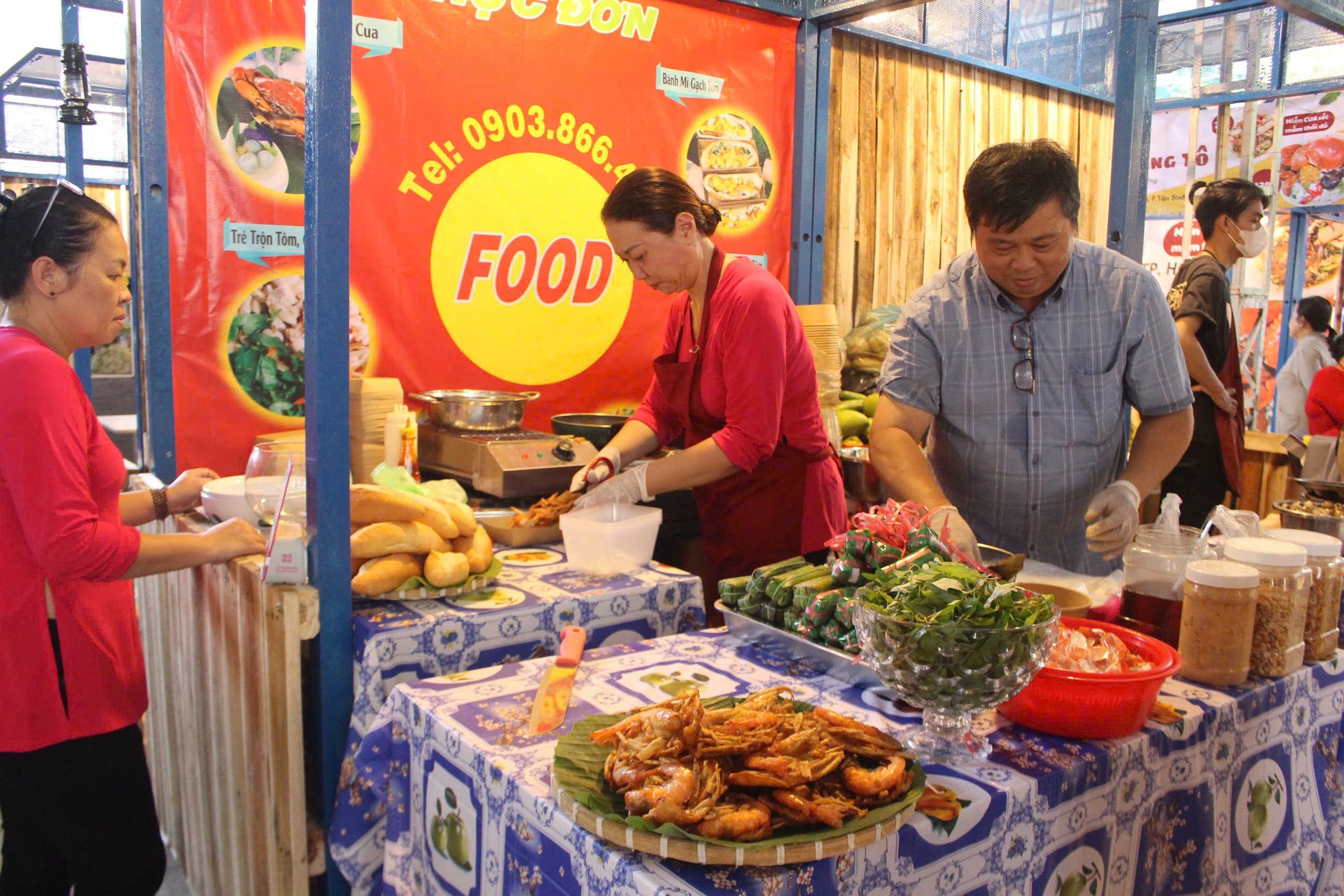 Khai mạc Lễ hội Ẩm thực Ngày hội Cua Cà Mau 2025 tại TP HCM  - Ảnh 5.