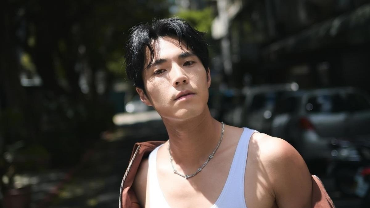 1763518498 9 Nguoi khien 18 nghe si bi bat xuat hien