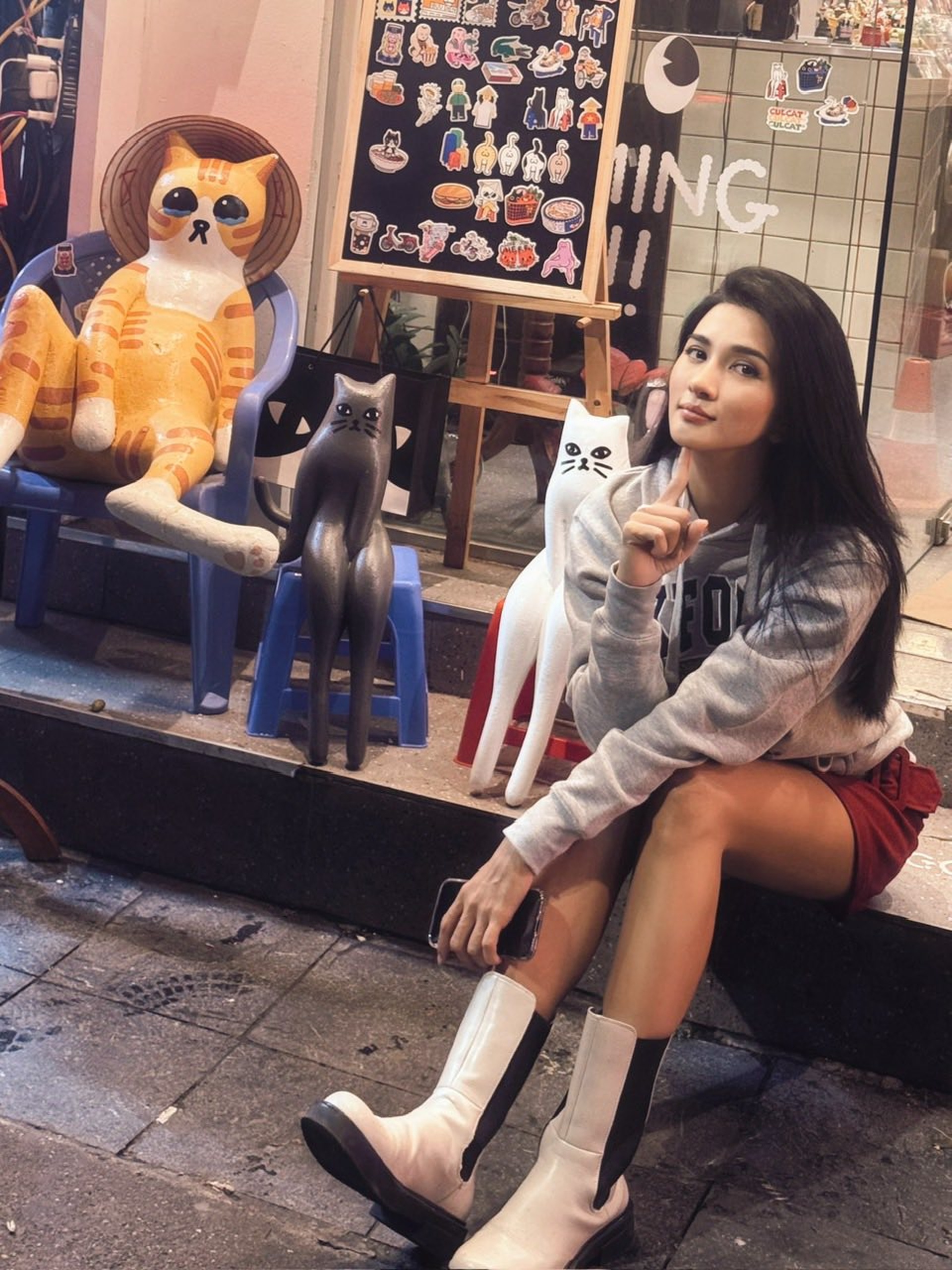 NSƯT Kim Tuyến: Mẹ đơn thân gợi cảm, nghi vấn hẹn hò chị đẹp kém 8 tuổi - 9 NSƯT Kim Tuyến: Mẹ đơn thân gợi cảm, nghi vấn hẹn hò chị đẹp kém 8 tuổi - 9