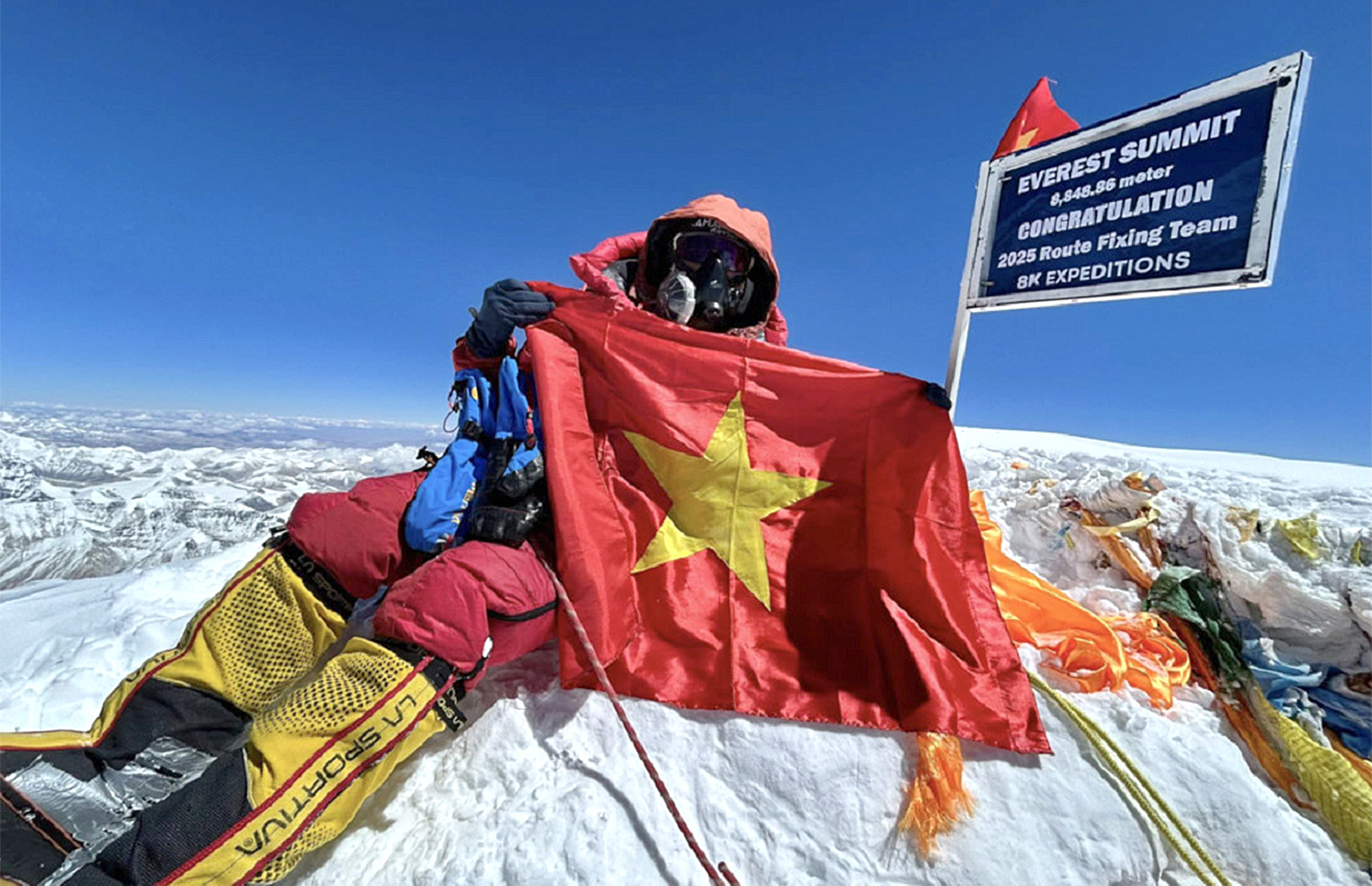 Himalayas - Ảnh 2.