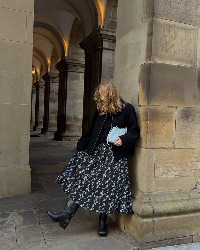 Trở về với vẻ đẹp tự nhiên cùng áo, váy linen- Ảnh 2.