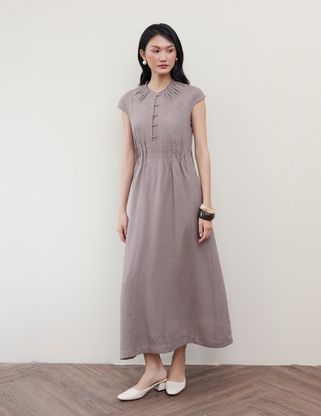 Trở về với vẻ đẹp tự nhiên cùng áo, váy linen- Ảnh 6.