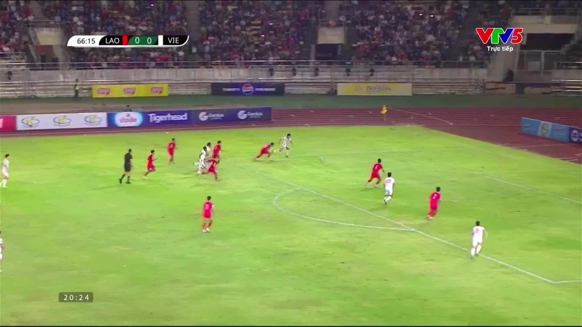 Xuân Son 1-0