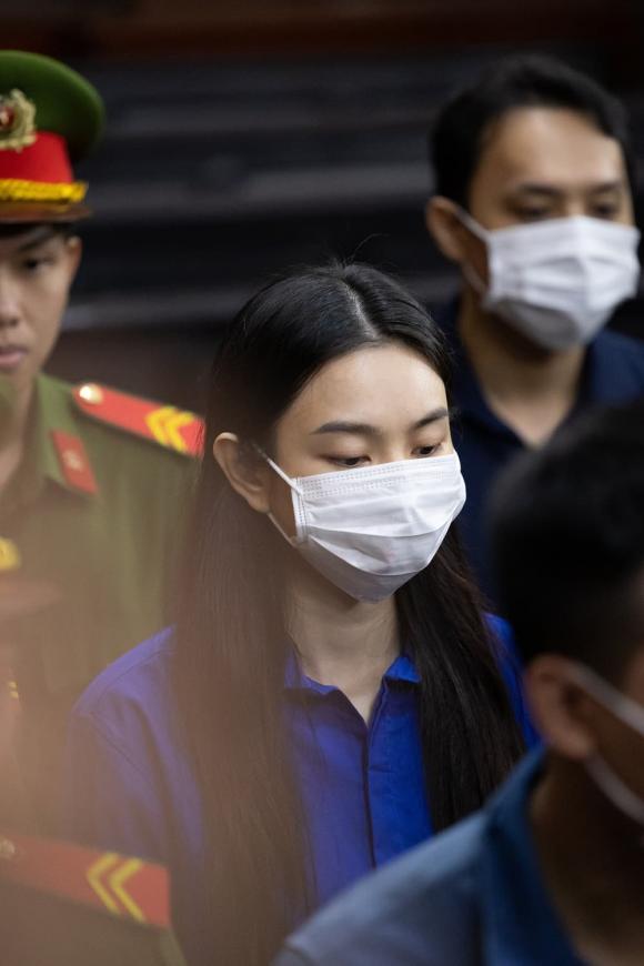 HH Thùy Tiên 4 xét xử HH Thuỳ Tiên, Tập đoàn Chị Em Rọt