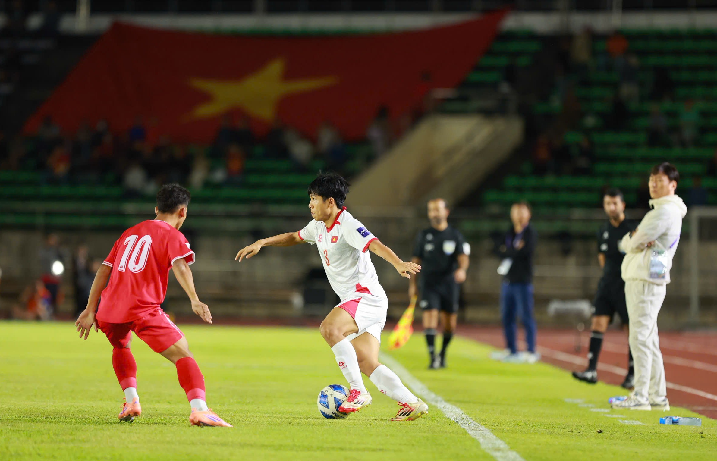 Điểm nhấn đội tuyển Việt Nam 2-0 Lào: Ông Kim mở khóa hàng công, chờ tiếp Malaysia- Ảnh 2.