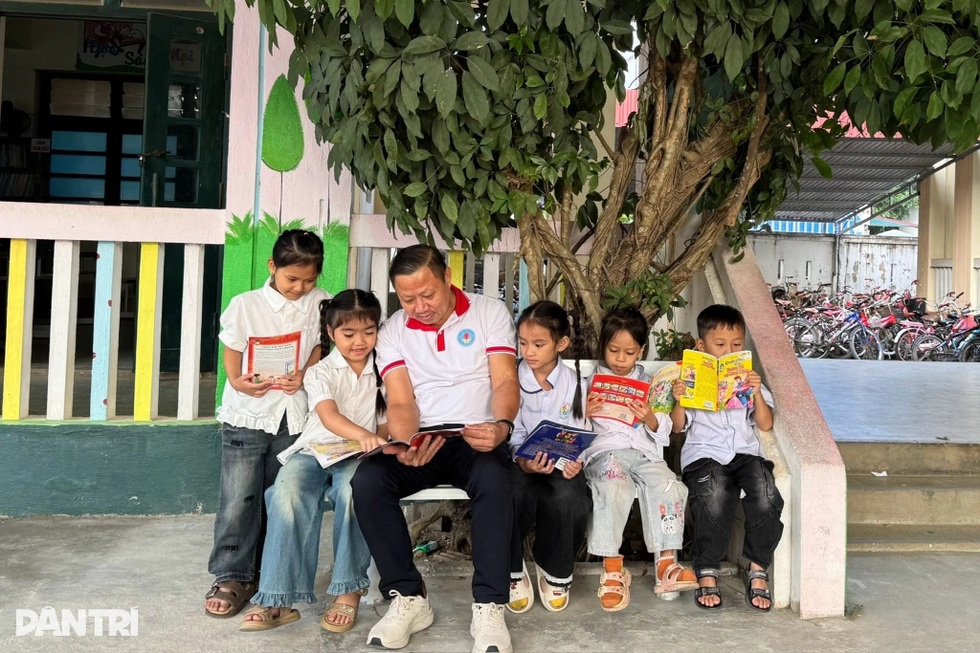 Người thầy 18 năm “gieo hy vọng” qua 31 lần hiến máu - 2