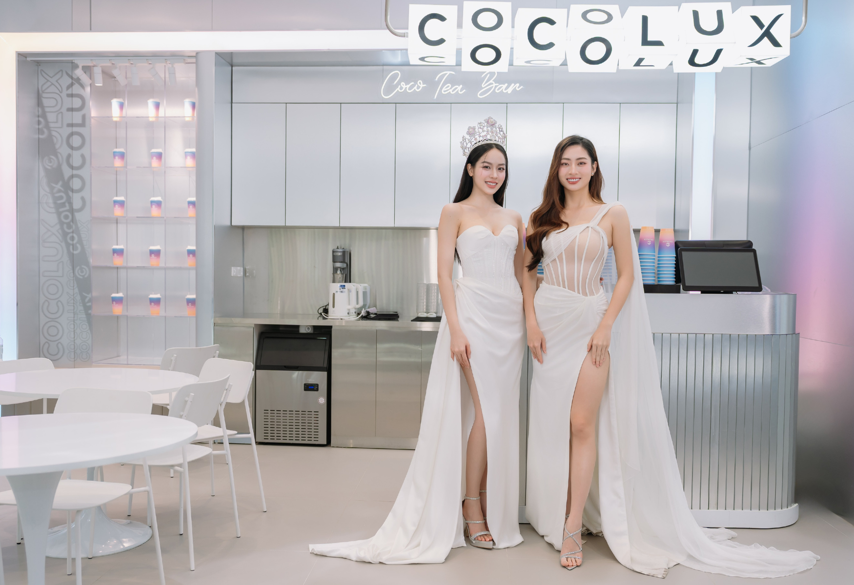 Hoa hậu Thanh Thuỷ - Lương Thuỳ Linh cùng đổ bộ Flagship COCOLUX, nhan sắc “đỉnh chóp” khiến fans không rời mắt- Ảnh 3. Hoa hậu Thanh Thuỷ - Lương Thuỳ Linh cùng đổ bộ Flagship COCOLUX, nhan sắc “đỉnh chóp” khiến fans không rời mắt- Ảnh 3.