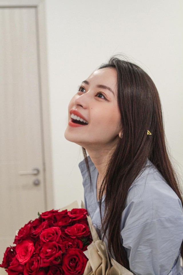 Để có sắc vóc hoàn hảo, Chi Pu cho biết cô nhờ mẹ. Theo lời Chi Pu kể, bí quyết của bản thân không có gì đặc biệt, chỉ đơn giản là "mẹ cho ăn gì mình ăn nấy. Không thừa, không thiếu".