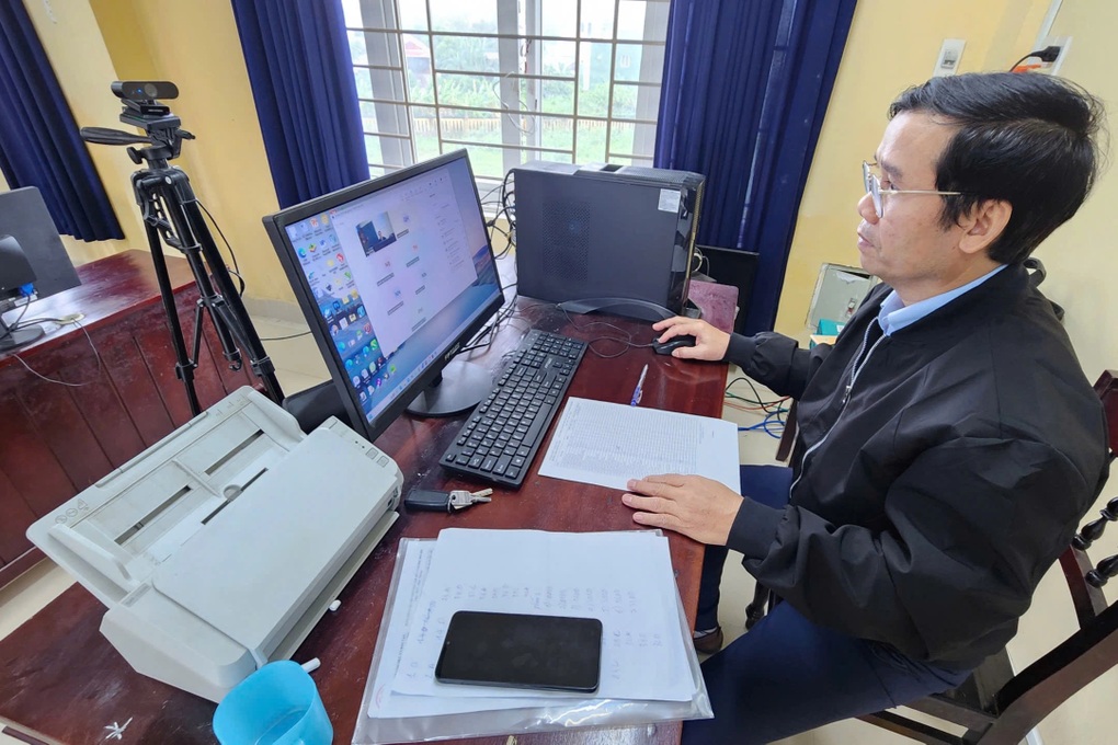 Ngày 20/11 ở nơi thầy cô giáo chỉ chúc mừng nhau qua điện thoại - 2