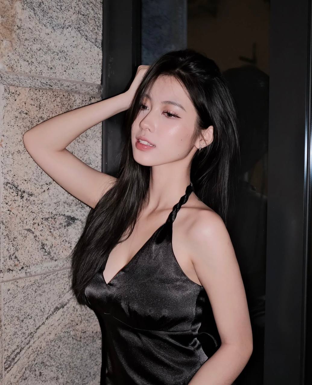 Lọ Lem suýt mất hạng bởi gái xinh 2k5 đang hot- Ảnh 12.