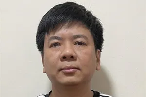 Cấp dưới chủ động tố cáo Shark Thủy đưa hối lộ 32 tỉ đồng cho một phụ nữ