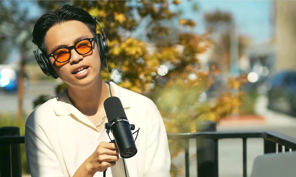 Con trai trưởng nhóm Bức Tường mừng sinh nhật tuổi 23 với món quà đặc biệt - 2