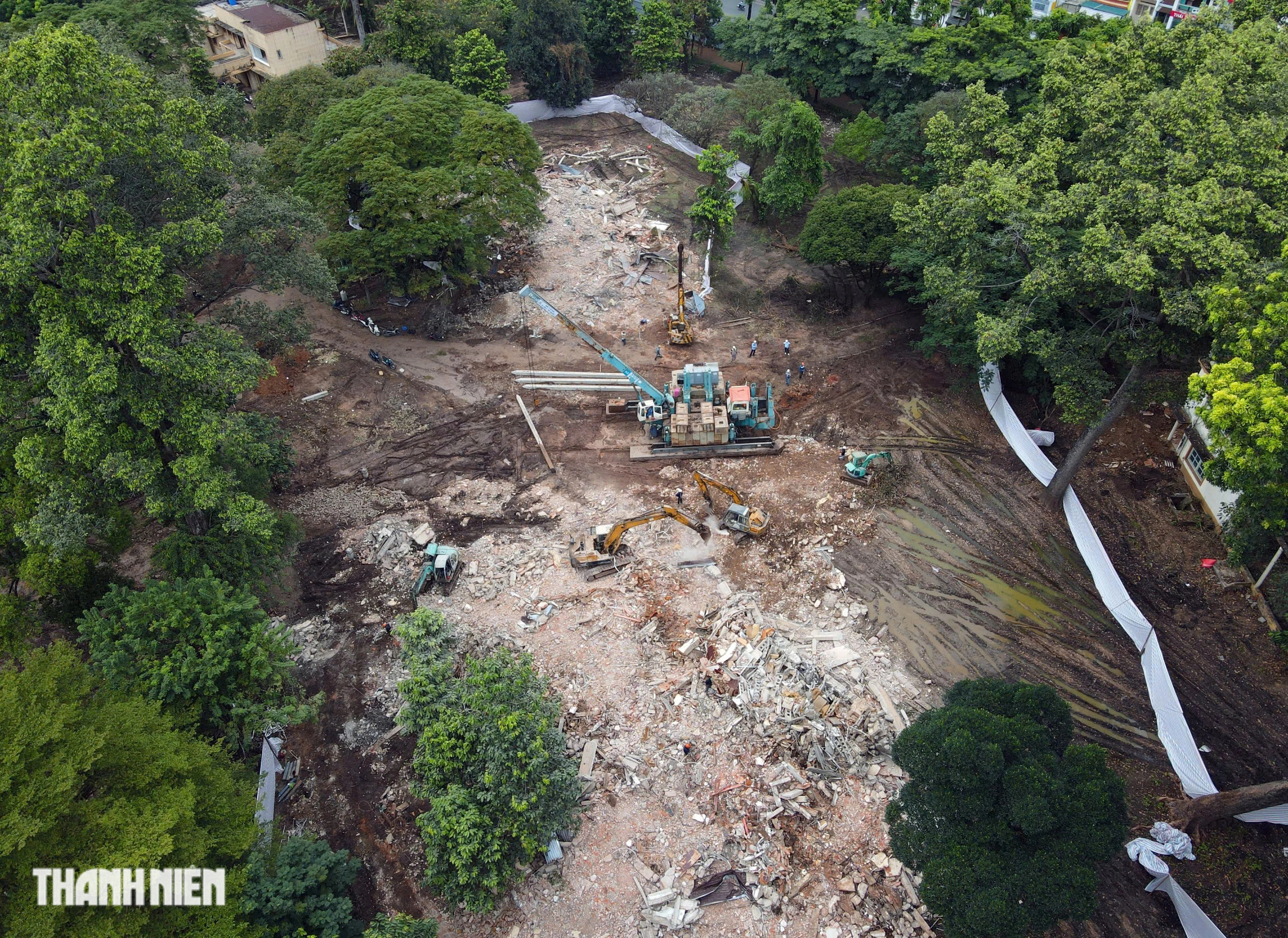 TP.HCM lý giải việc tháo dỡ 3 biệt thự Chú Hỏa và giữ lại 4 căn còn lại- Ảnh 4. TP.HCM lý giải việc tháo dỡ 3 biệt thự Chú Hỏa và giữ lại 4 căn còn lại- Ảnh 4.