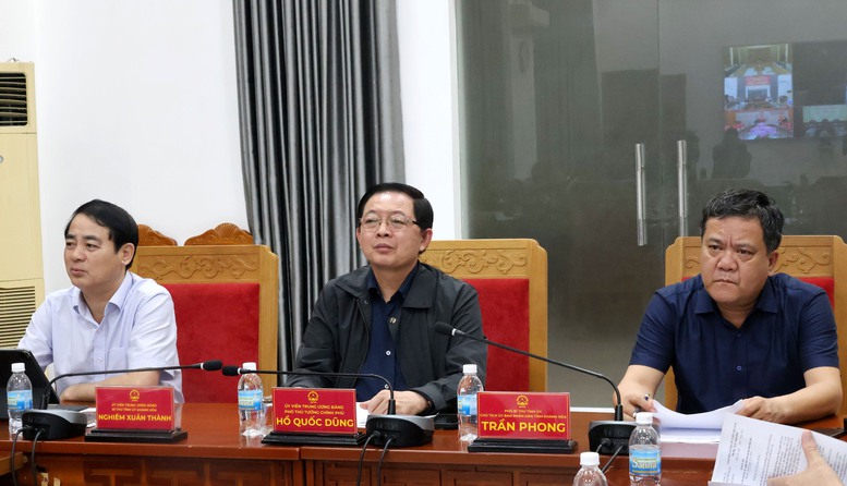 Cuộc họp khẩn từ Algeria: Thủ tướng ứng phó mưa lũ miền Trung - Ảnh 6.