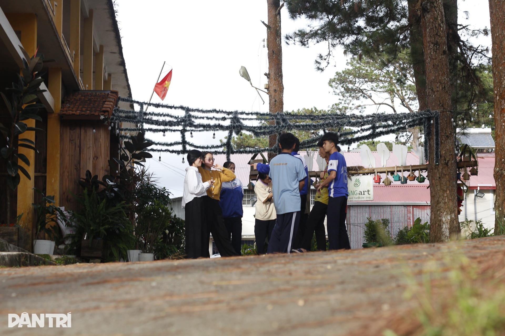 Hành trình lặng thầm của cô giáo 9x bên những học trò câm điếc - 2