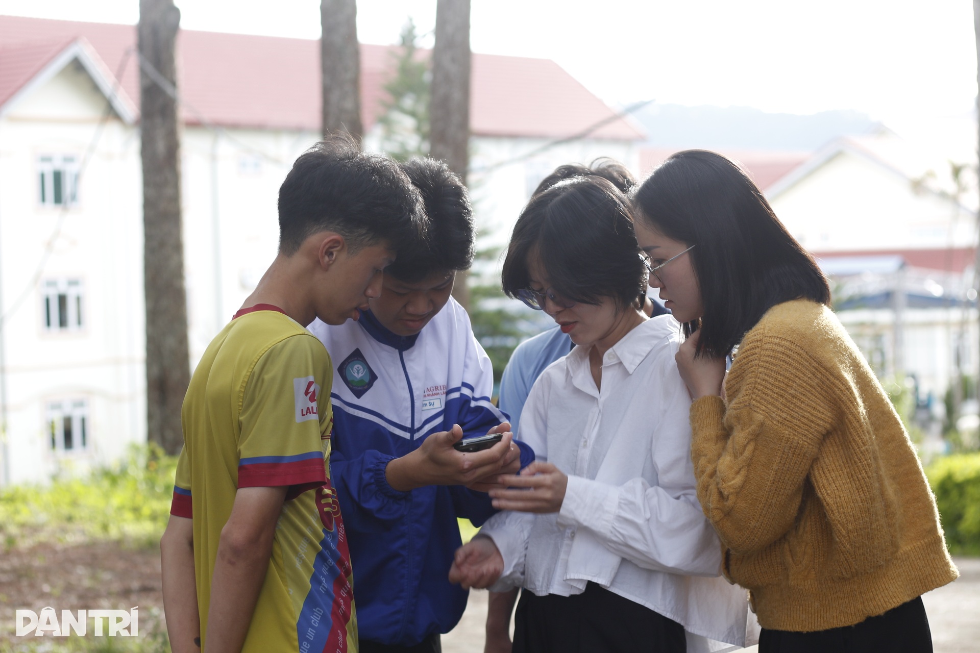 Hành trình lặng thầm của cô giáo 9x bên những học trò câm điếc - 5