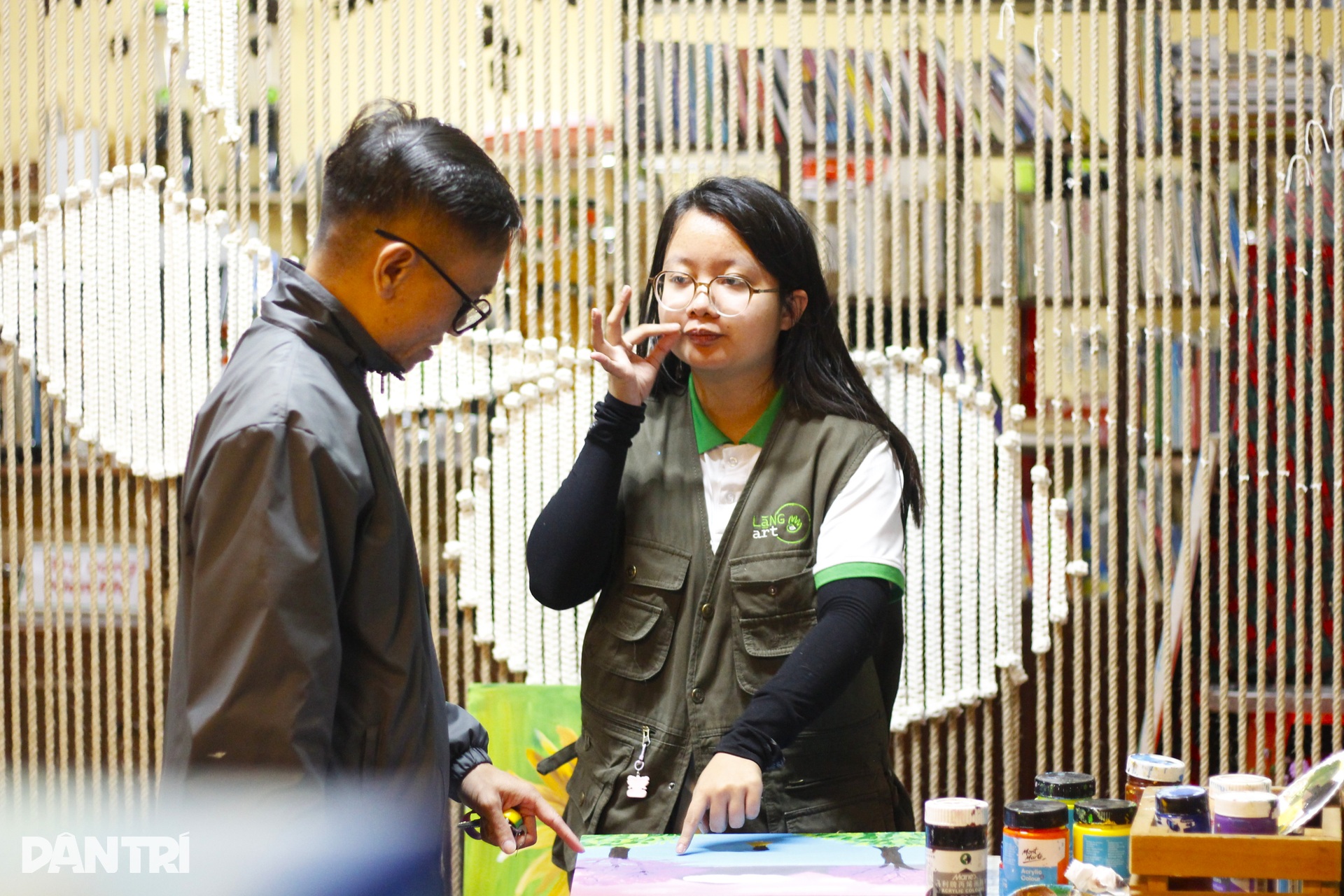 Hành trình lặng thầm của cô giáo 9x bên những học trò câm điếc - 11