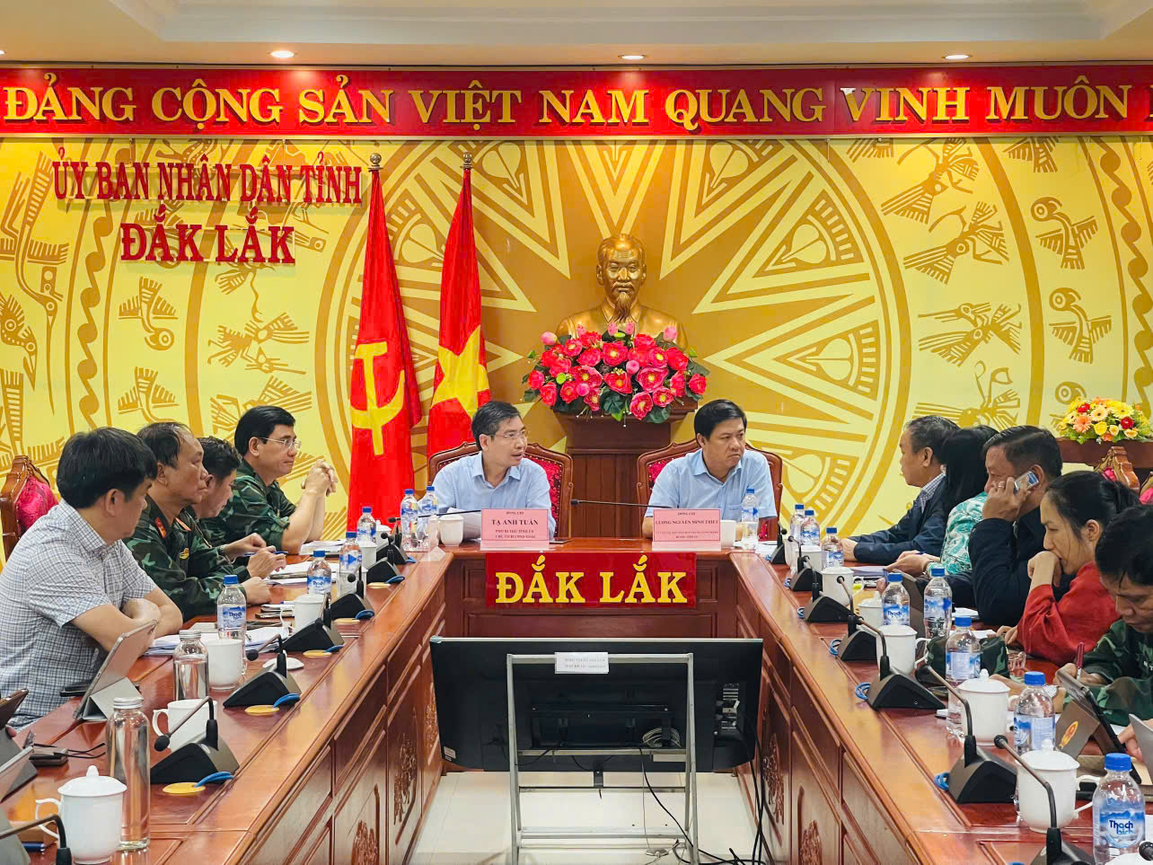 Thủ tướng chỉ đạo khẩn trong đêm: Tập trung tối đa cứu dân, giảm thiểu thiệt hại mưa lũ- Ảnh 3.