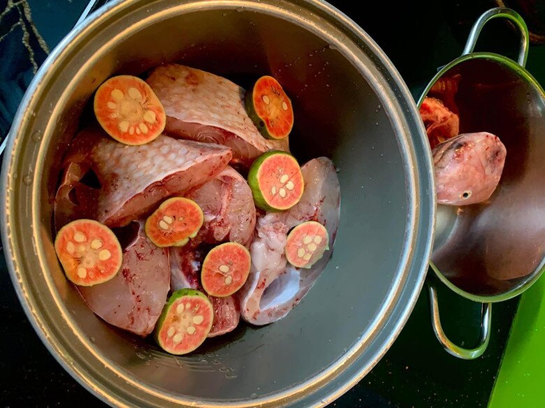 Thứ quả có ruột màu hồng cực xinh xưa đầy ở quê nay thành đặc sản thành phố, giá ngang trái cây nhập khẩu 6 Thứ quả có ruột màu hồng cực xinh xưa đầy ở quê nay thành đặc sản thành phố, giá ngang trái cây nhập khẩu - 6