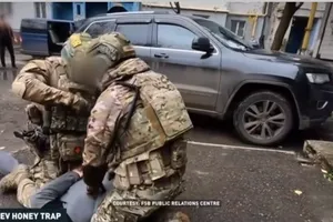 Moscow: Ukraine dùng AI 'lừa tình' nhằm ám sát sĩ quan Nga bằng chất độc mạnh do Anh sản xuất