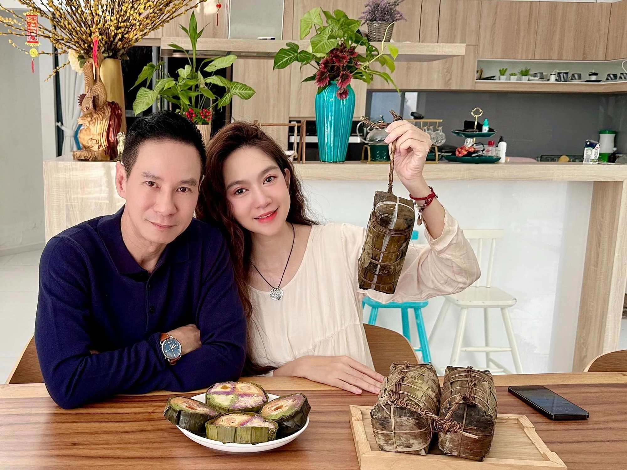 Nghệ sĩ U60 giàu nhất miền Tây, cả nước yêu quý ủng hộ- Ảnh 7. Nghệ sĩ U60 giàu nhất miền Tây, cả nước yêu quý ủng hộ- Ảnh 7.