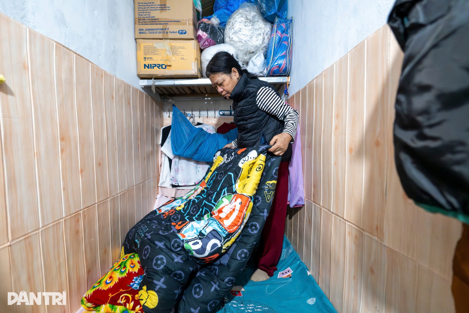 Những phận người chật vật theo từng đợt rét tại xóm chạy thận Hà Nội - 7