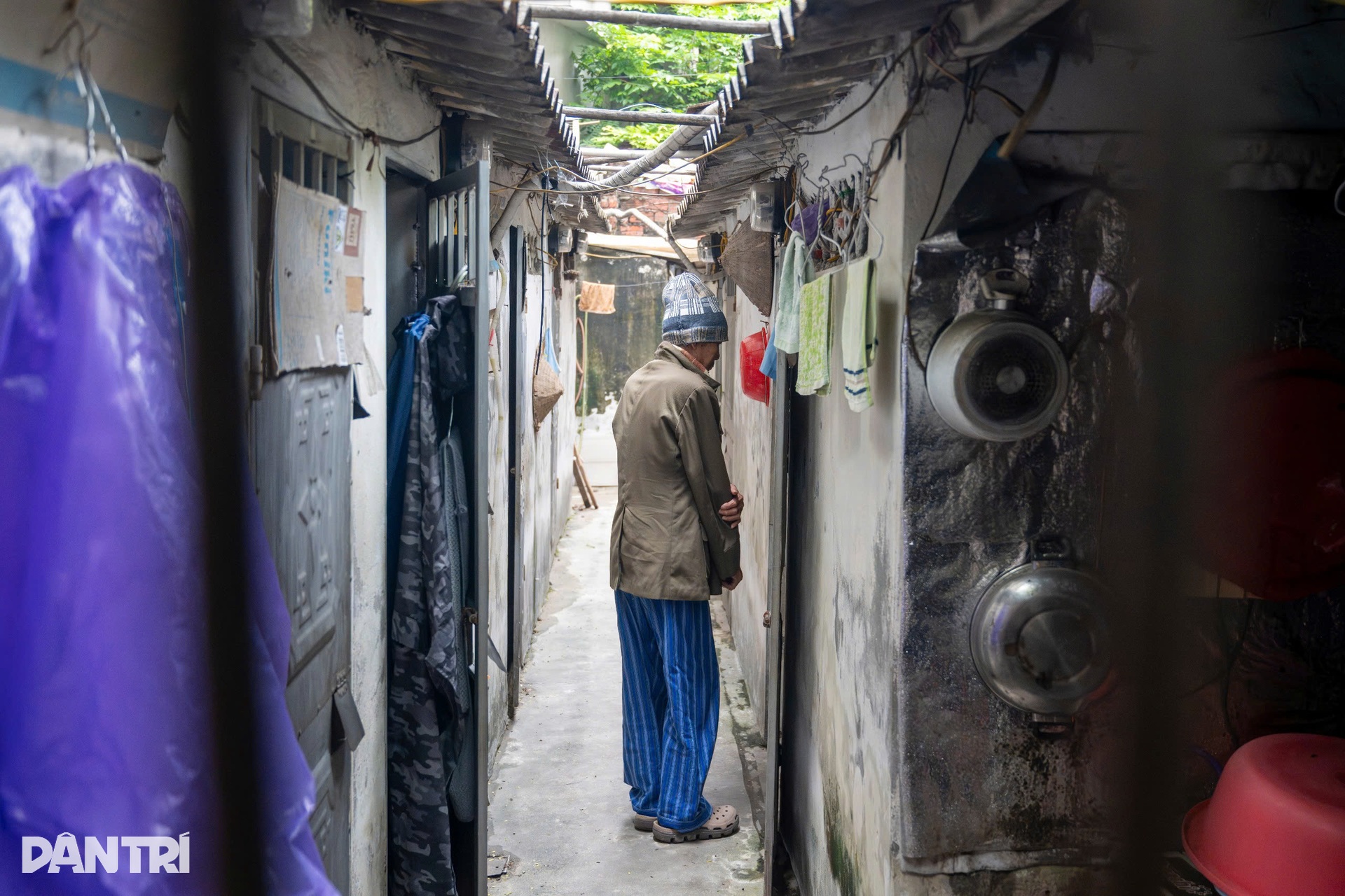 Những phận người chật vật theo từng đợt rét tại xóm chạy thận Hà Nội - 16