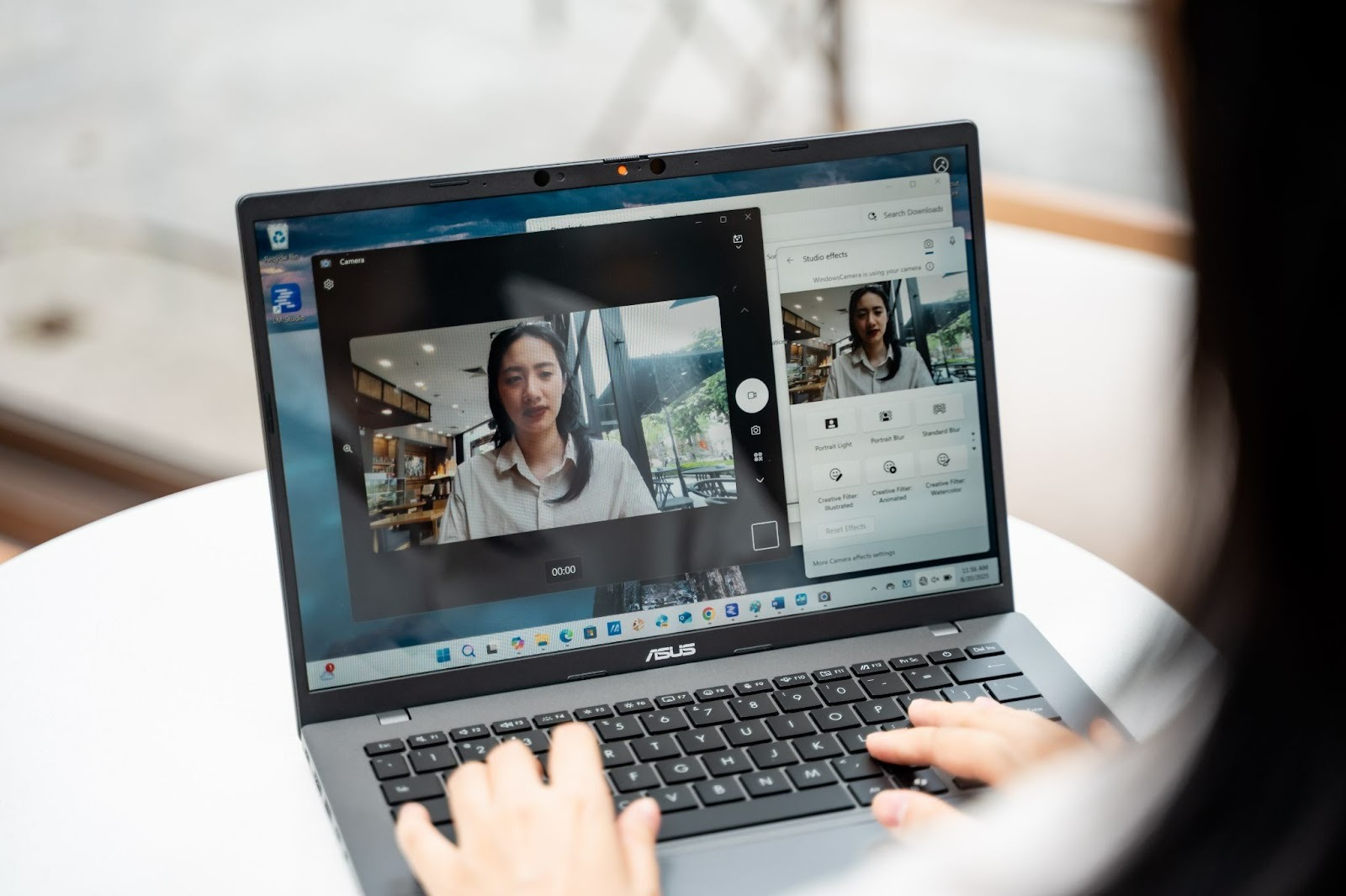 Gen Z giờ học khác xưa: Có laptop AI, deadline cũng hóa nhẹ nhàng- Ảnh 2.