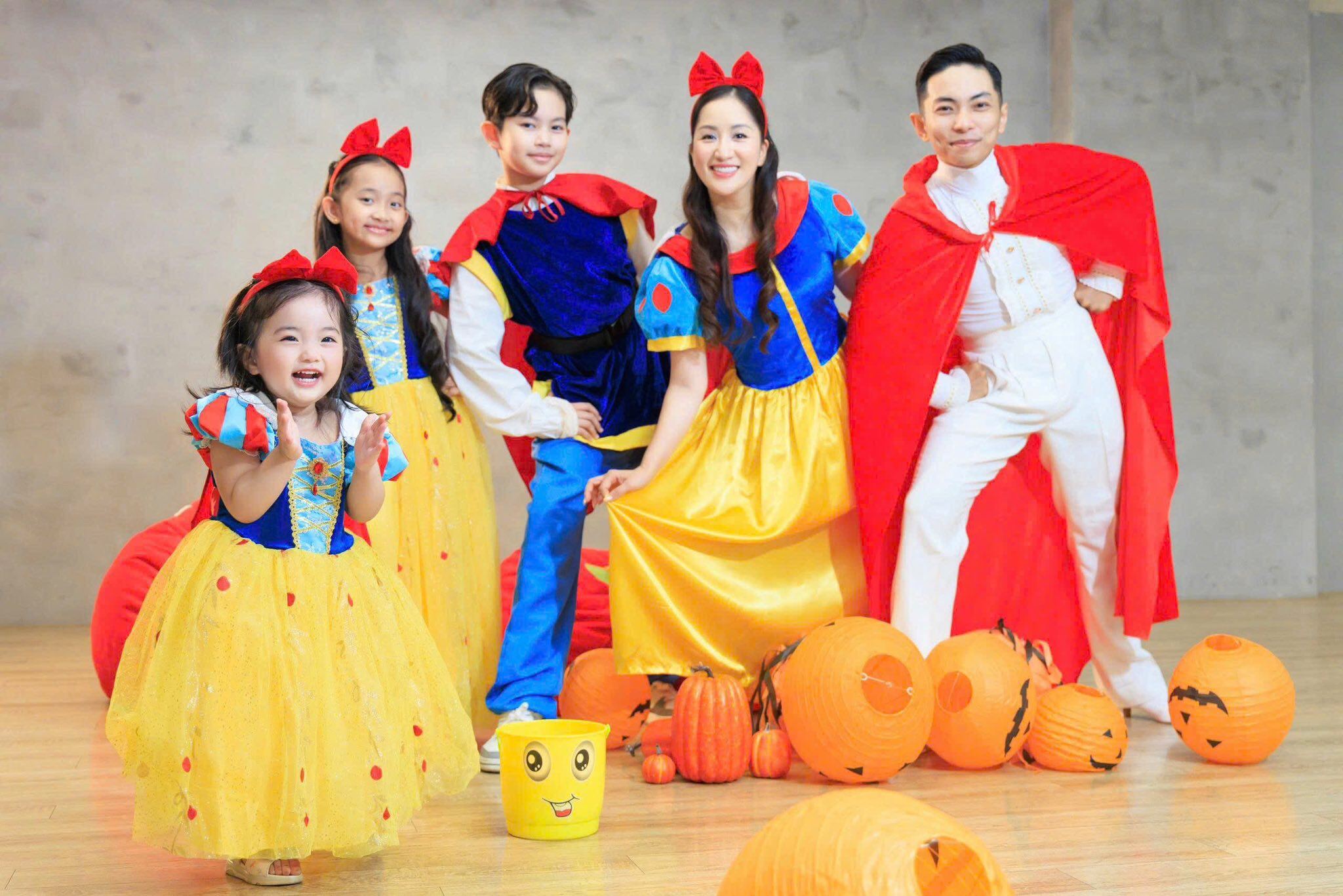 Tổ ấm của Khánh Thi - Phan Hiển đầy tiếng cưới khi có 3 con.