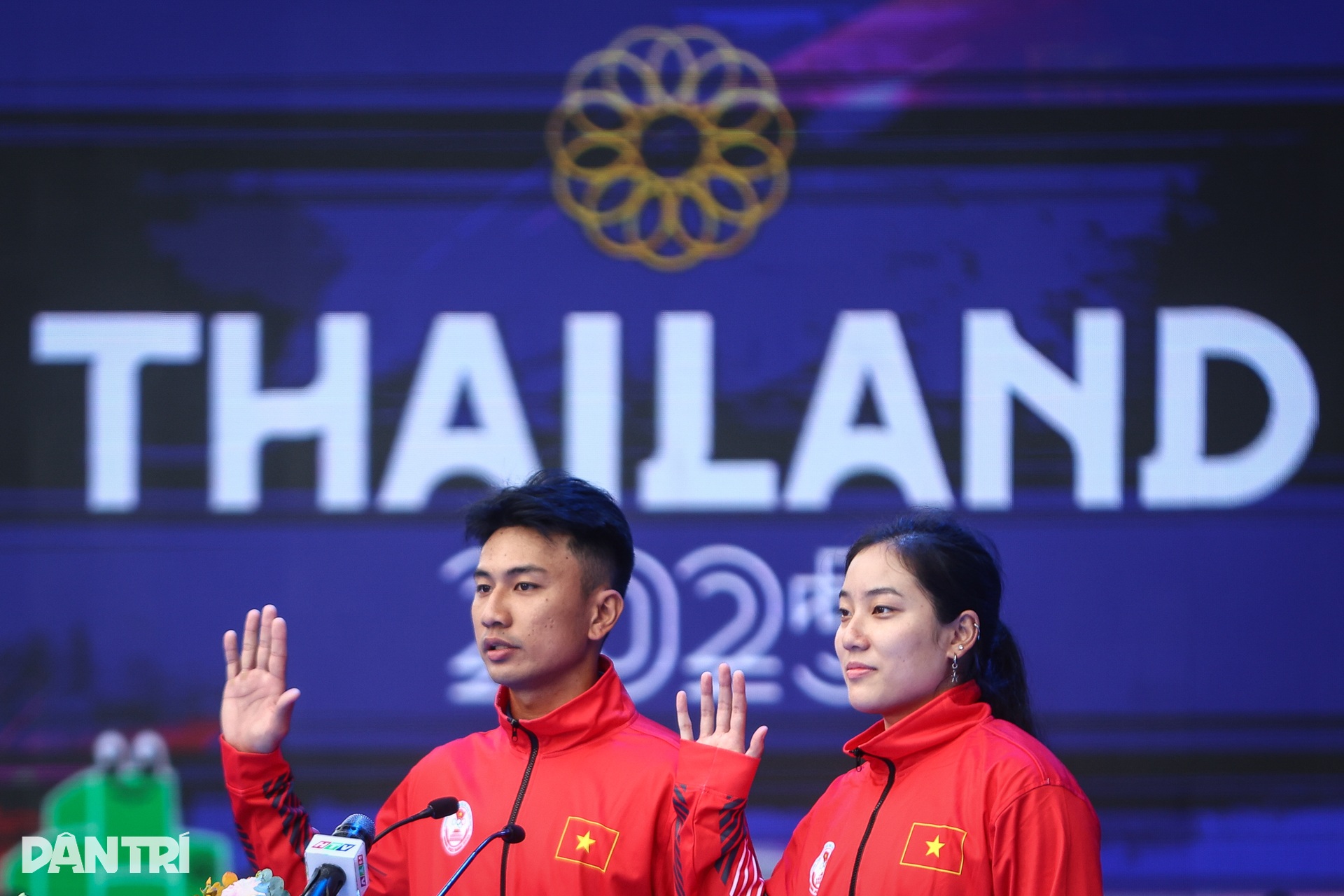 Hàng trăm VĐV hừng hực khí thế lên đường tranh tài SEA Games 33 - 9