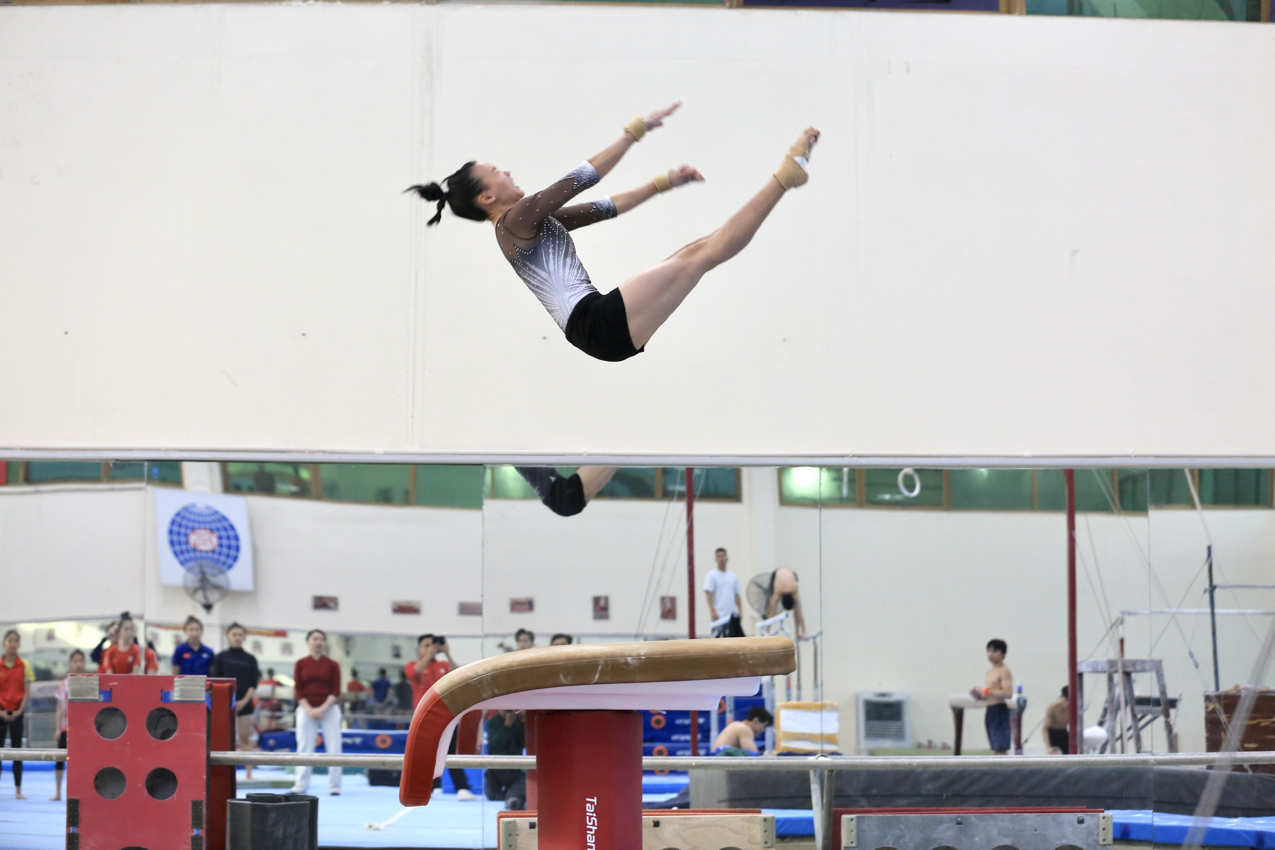 'Hot boy’ thể dục dụng cụ và giấc mơ vàng SEA Games 33: Khi bị Thái Lan làm khó- Ảnh 10.