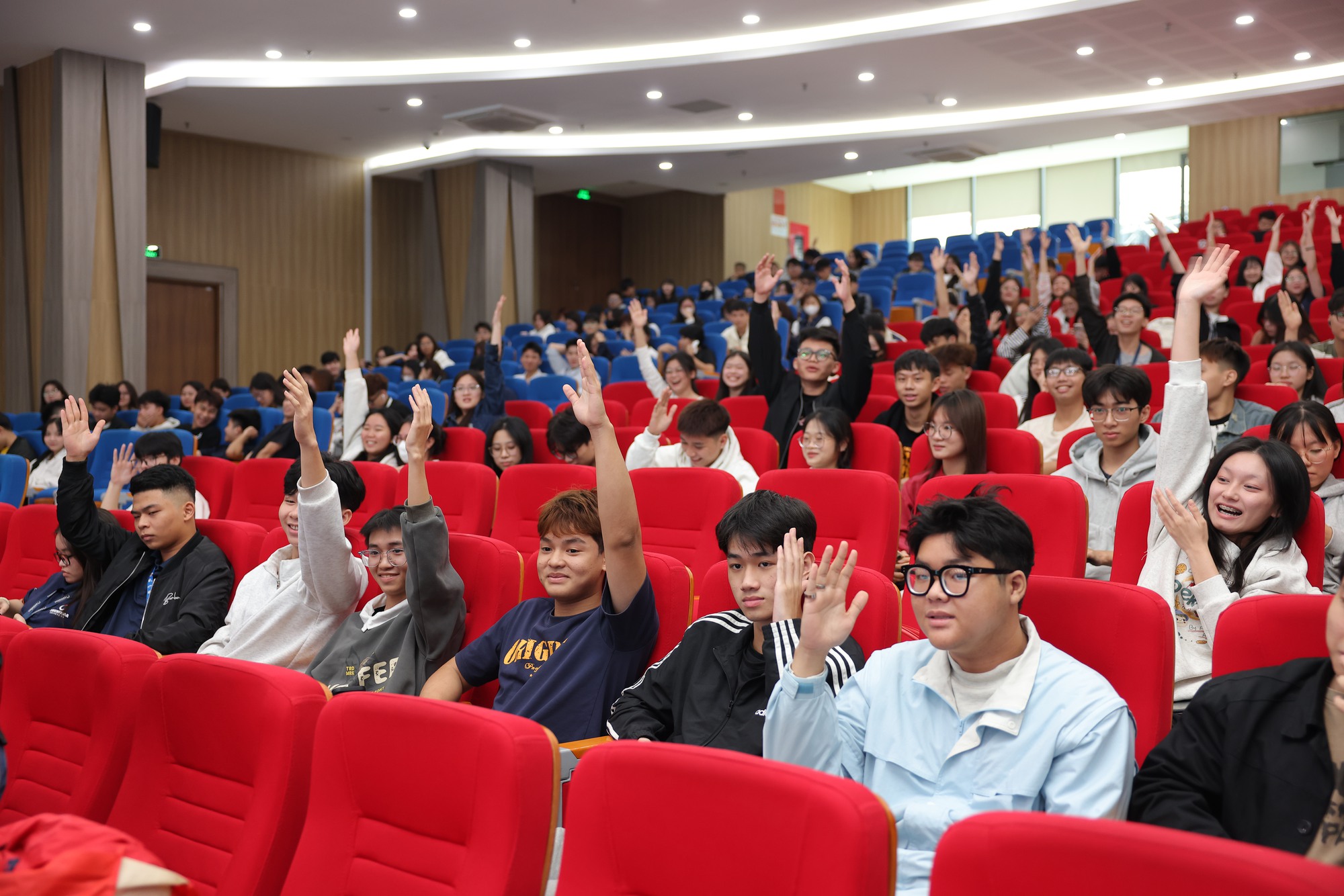 xe điện - Ảnh 7.