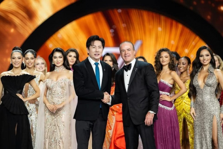 Tân hoa hậu bị chê già, xấu - 8