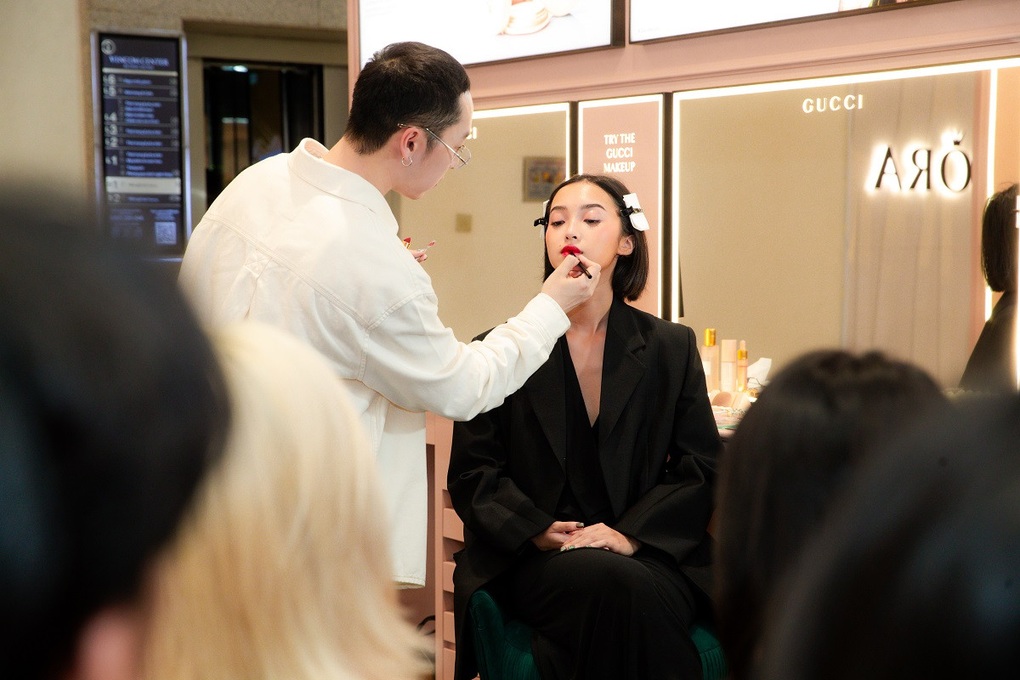 Vincom Black Friday 2025: Chương trình giảm giá lớn trên toàn hệ thống - 2