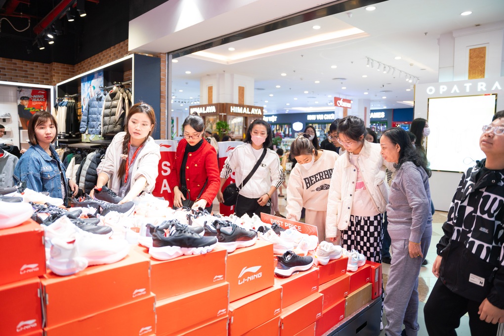 Vincom Black Friday 2025: Chương trình giảm giá lớn trên toàn hệ thống - 4