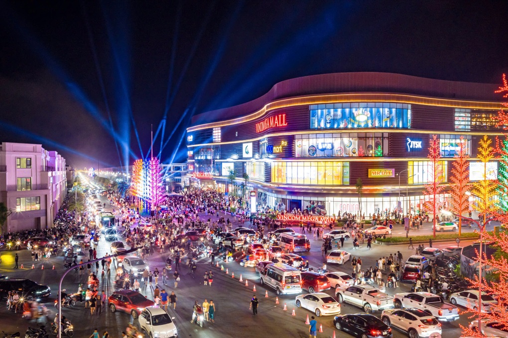 Vincom Black Friday 2025: Chương trình giảm giá lớn trên toàn hệ thống - 6